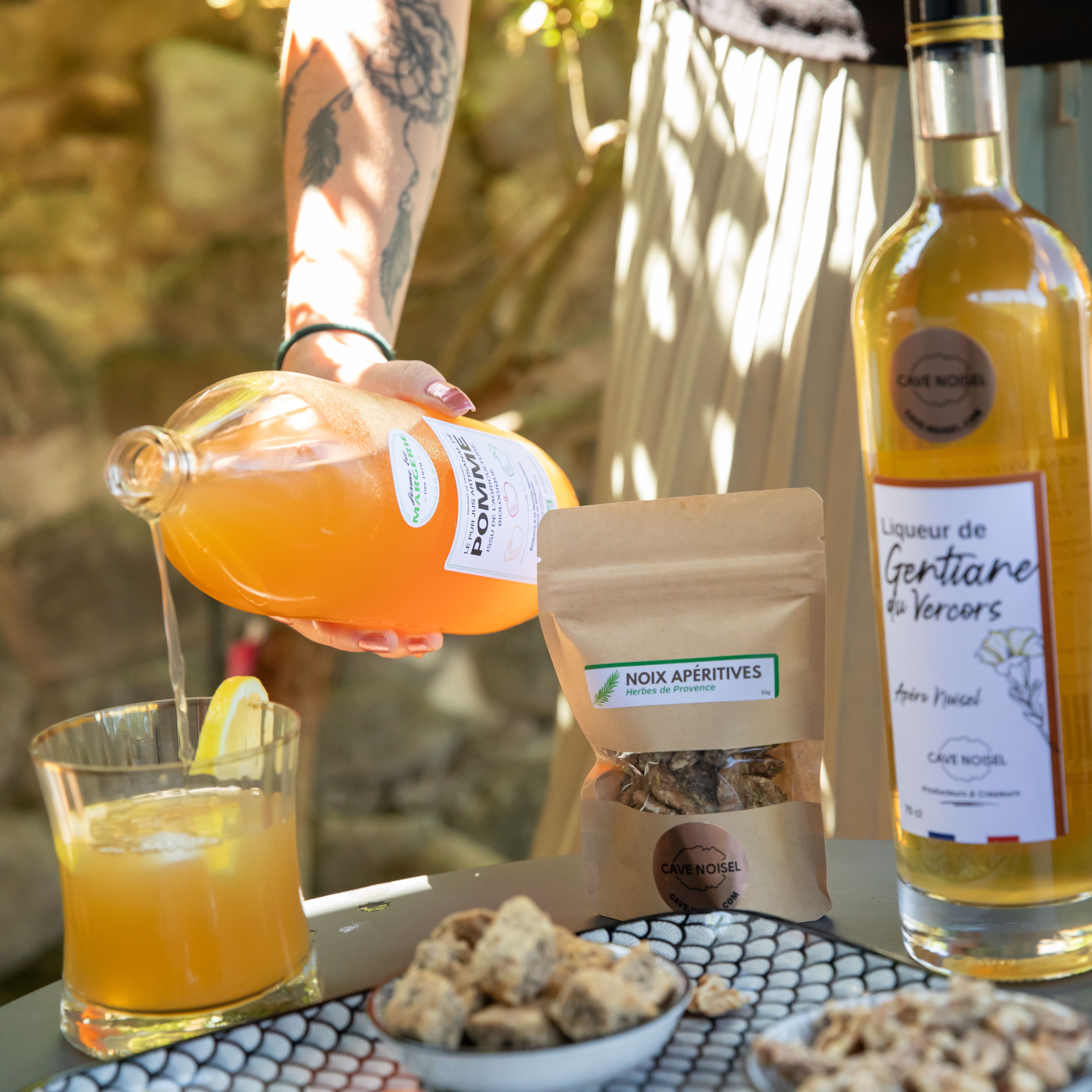 Cocktail "Golden Pomme"